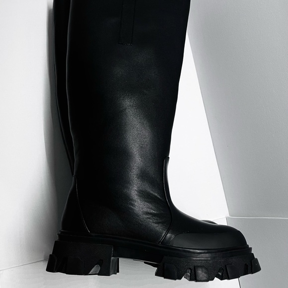 PUBLIC DESIRE β GENIUS BLACK KNEE HIGH CHUNKY SOLE BOOTS, WIDE FIT, SIZE US 6 - Picture 14 of 14
